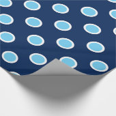 Sky Blue Polka Dots on Navy Wrapping Paper Cadeaupapier (Hoek)