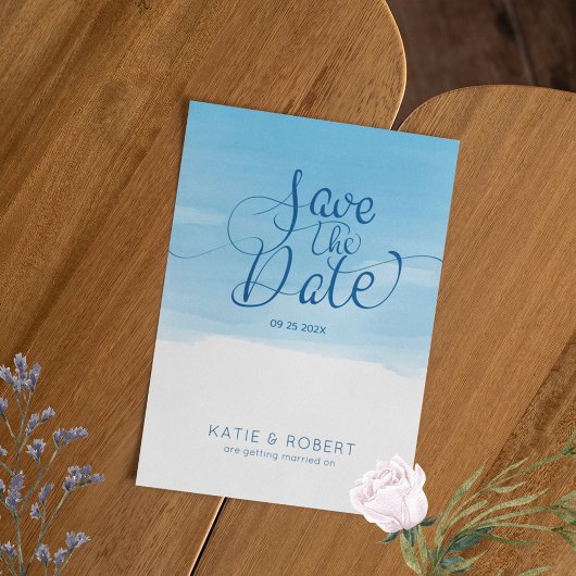 Sky-blue pushstrokes Sparen de typografie van de D Aankondigingskaart