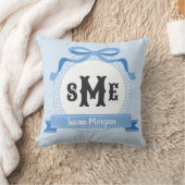 Sky Blue Reverse Greek Key Bow Monogram Kussen (Deken)