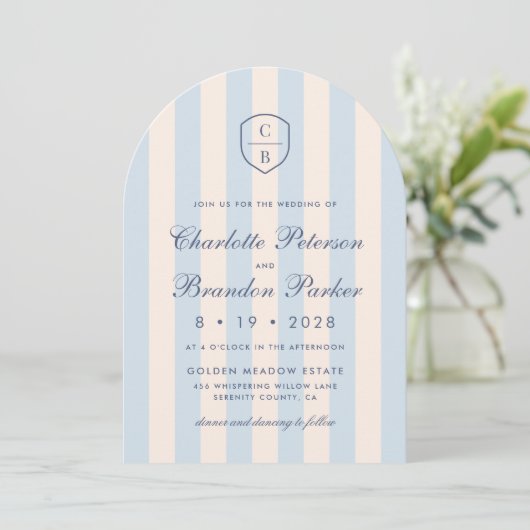 Sky Blue Stripes Monogram Crest Wedding Kaart (Staand voorkant)
