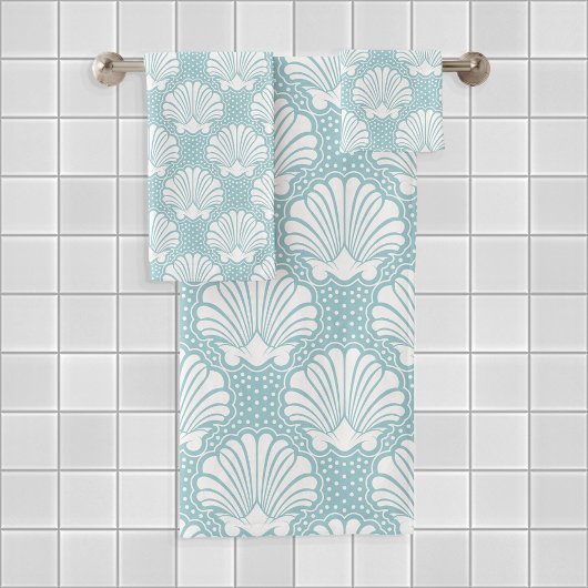 Sky Blue & White Seashell Bad Handdoek