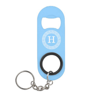 Sky Blue Wht Grieks Sleutel Rnd Lijst Initiaal Mon Sleutelhanger Flessenopener