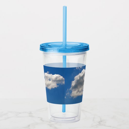Sky is blauw en witte wolken gaan langs acryl drinkbeker (Rechts)