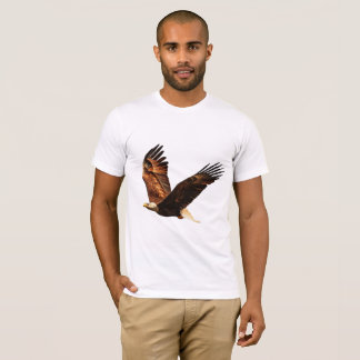Sky Sovereign: Majestic Eagle T-shirt