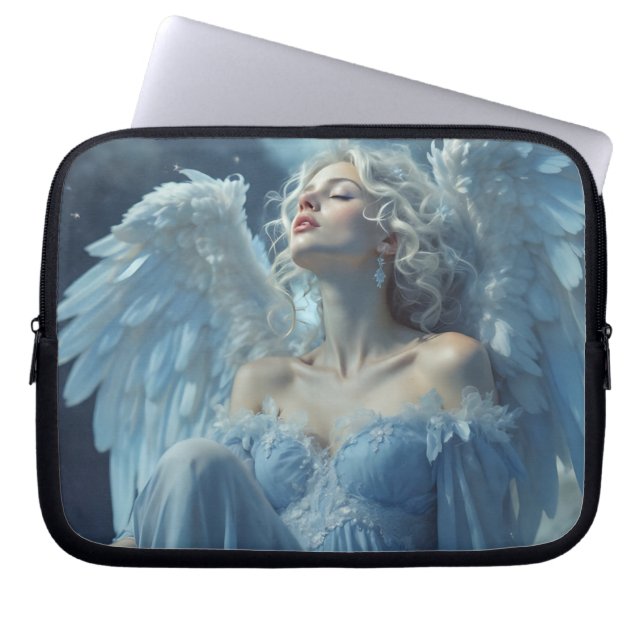 Skybound Silence: Engel van de Middernachtsluier Laptop Sleeve (Voorkant)
