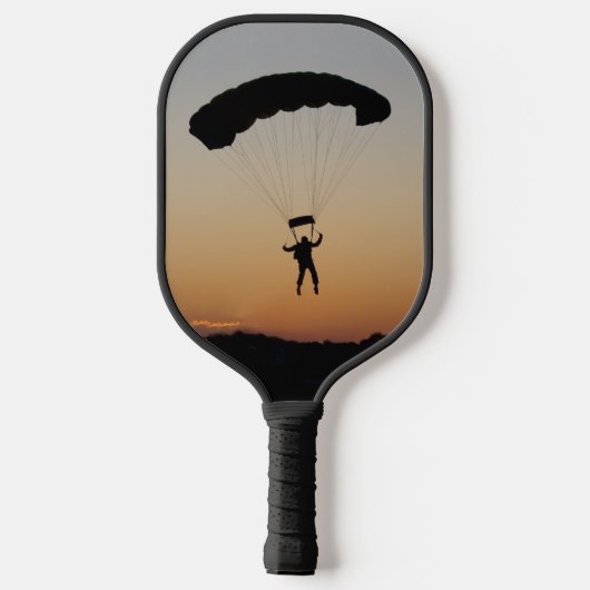 Skydiver Parachute bij Sunset Pickleball Paddle (Achterkant)
