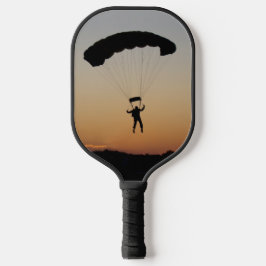Skydiver Parachute bij Sunset Pickleball Paddle