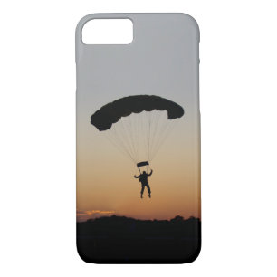 Skydiver Parachute bij Sunset Sky Diver iPhone 8/7 Hoesje