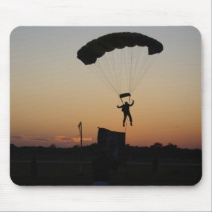 Skydiver Parachute bij Sunset Sky Diver Muismat