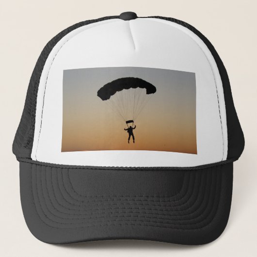 Skydiver Parachute bij Sunset Sky Diver Trucker Pet (Voorkant)