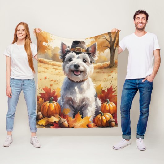 Skye Terrier in Herfstbladeren Thanksgiving Kunst Fleece Deken (In situ)