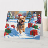 Skye Terrier loopt in de sneeuw met kerst Pet Kaart (Voorkant)