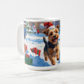 Skye Terrier loopt in de sneeuw met kerst Pet Koffiemok (Voorkant links)