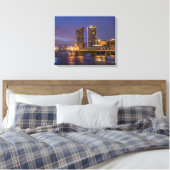 Skyline bij schemering, aan de Grand River Canvas Afdruk (Insitu (Slaapkamer))