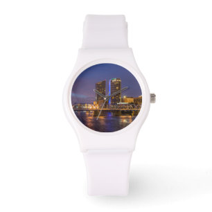 Skyline bij schemering, aan de Grand River Horloge