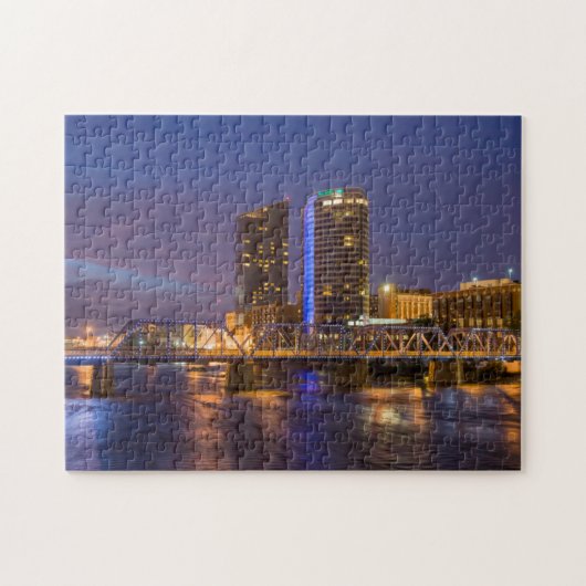 Skyline bij schemering, aan de Grand River Legpuzzel (Horizontaal)