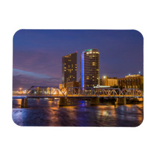 Skyline bij schemering, aan de Grand River Magneet