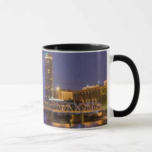 Skyline bij schemering, aan de Grand River Mok (Rechts)