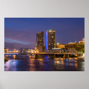 Skyline in Dusk, op de Grote rivier Poster