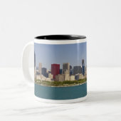 Skyline of Chicago, Illinois, Verenigde Staten. Tweekleurige Koffiemok (Voorkant links)
