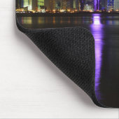 Skyline of Doha, Qatar bij nachtmousepad Muismat (Hoek)