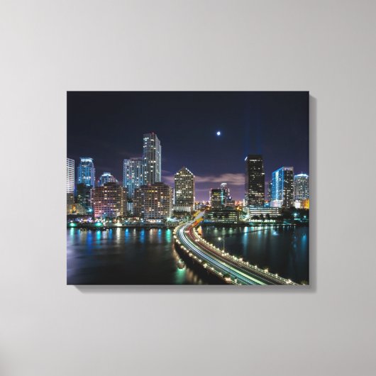 Skyline of Miami city with bridge at night Canvas Afdruk (Voorkant)