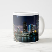 Skyline of Miami city with bridge at night Grote Koffiekop (Voorkant rechts)
