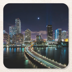 Skyline of Miami city with bridge at night Kartonnen Onderzetters