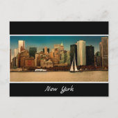 Skyline of New York met White Sailboat op Hudson Briefkaart (Voorkant)