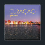 Skyline of Willemstad in Night (aanpasbaar) Magneet<br><div class="desc">Voel vrij om de tekst te schrappen, of het te vervangen door jouw naam, initiaal(s), of wat dan ook (wat u ziet is wat u krijgt). Meer objecten met dit ontwerp: www.zazzle.com/aura2000/willemstadskyline</div>