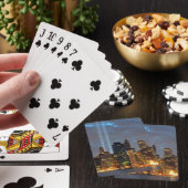 Skyline uitzicht of city in night. pokerkaarten (Insitu)