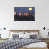 Skyline van Bellevue uit het meer van Washington i Canvas Afdruk (Insitu (Slaapkamer))