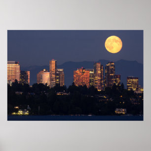 Skyline van Bellevue uit het meer van Washington i Poster