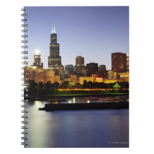 Skyline van het centrum van Chicago bij schemering Notitieboek