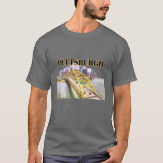 Skyline van Pittsburgh en Fort Pitt Bridge T-shirt