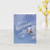 Skywriting Happy Birthday in de wolken Kaart (Gele Bloem)