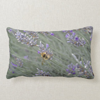 Sla de bijen op: Lavender Lumbar Pillow Kussen