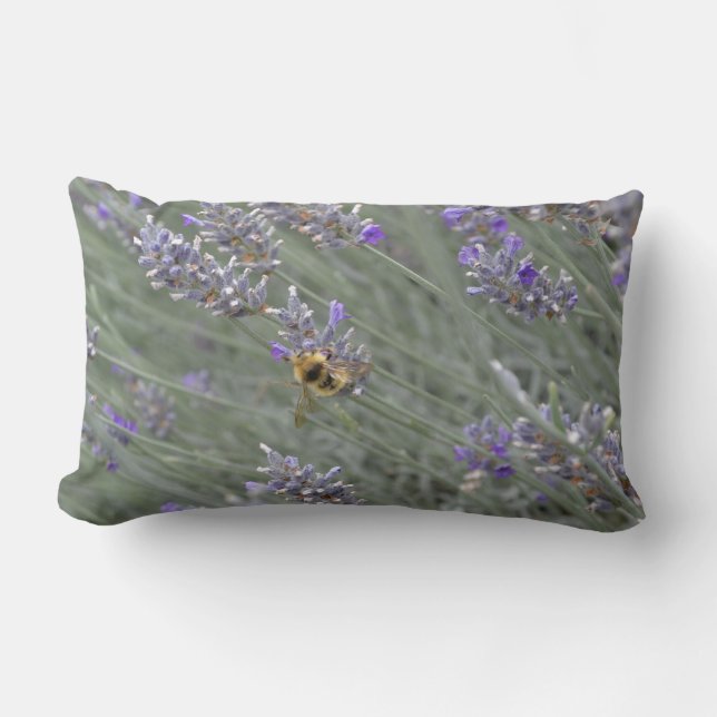 Sla de bijen op: Lavender Lumbar Pillow Kussen (Voorkant)