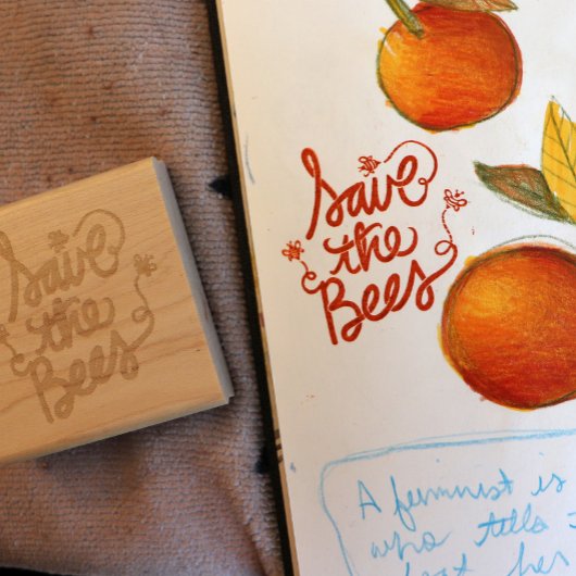 Sla de bijen op rubberstempel