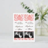 Sla de datum boek Mark Favors Coral White Damask Aankondigingskaart (Staand voorkant)