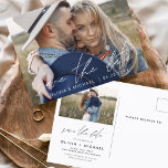 Sla de datum Boho minimalistische foto modern op Briefkaart<br><div class="desc">Leg de essentie van je liefdesverhaal vast met ons Save the Date Boho Minimalist Photo Modern Briefkaart. Dit briefkaart is een mix van hedendaags minimalisme en bohemien charme, waardoor het de perfecte keuze is voor het aankondigen van uw aanstaande bruiloft. Met uw gekoesterde verlovingen foto, wordt dit briefkaart een tastbare...</div>