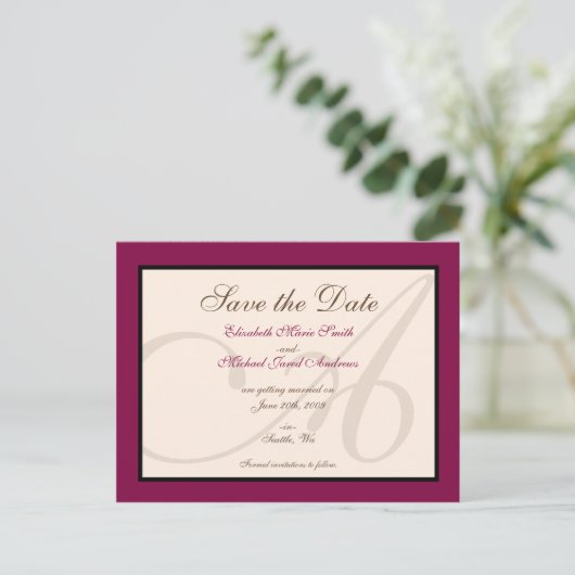 Sla de datum Elegant Monogram Maroon Briefkaart (Staand voorkant)