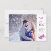 Sla de datum foto blauw paarse dennenappel kunst save the date (Voorkant)