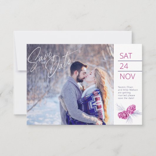 Sla de datum foto blauw paarse dennenappel kunst save the date (Voorkant)