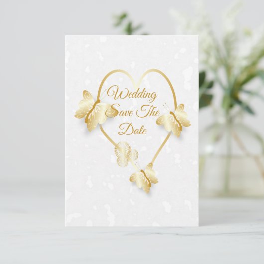 Sla de datum goudkleurige hartvlinders op kaart (Staand voorkant)
