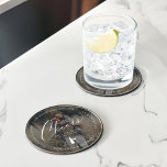 Sla de datum op Cheer! Gratis Drinken & een trouwf Ronde Kartonnen Onderzetter<br><div class="desc">Proost op liefde en vrije drinken! Maak je klaar voor een onvergetelijke huwelijksviering met onze aangepaste foto ronde papieren onderzetters bespaar de datum! Hef een glas tot in eeuwigheid en geniet van de vreugde van onze speciale dag. Pas aan met uw speciale foto, namen, trouwdatum, locatie en trouwwebsite. Ontwerp door...</div>