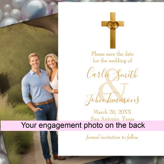 Sla de datum op Gouden kruis met trouwringen Foto Save The Date