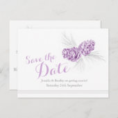 Sla de datum op winter dennenappels paarse bruilof aankondigingskaart (Voorkant / Achterkant)