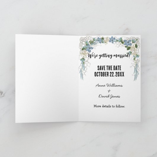 Sla de datum op Witte hartvormige cake Kaart (Binnen)