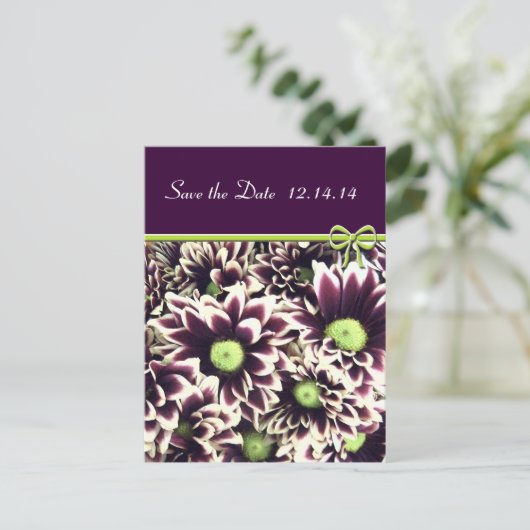 Sla de datum Paarse en Limoen Daisies op Aankondigingskaart (Staand voorkant)